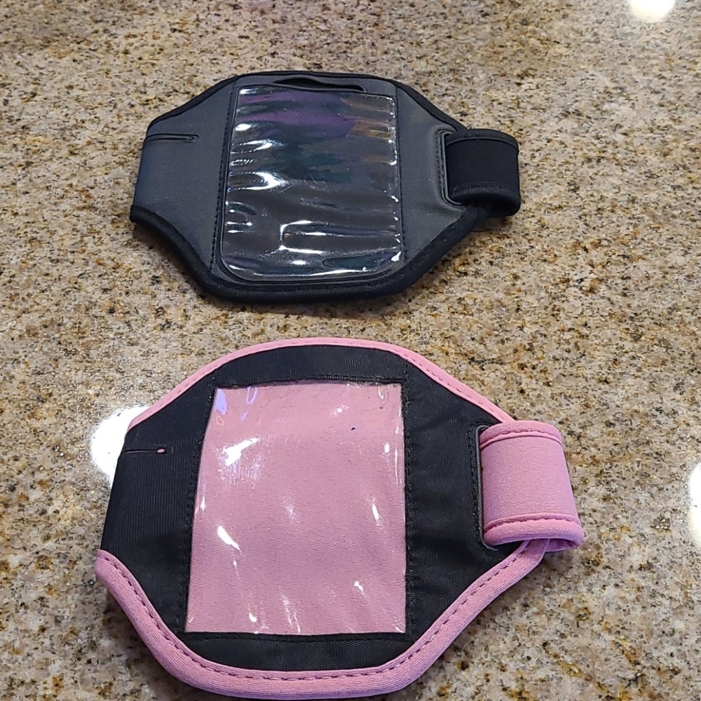 Armband phone case for working out or hands-free